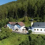 Koll Apartman *